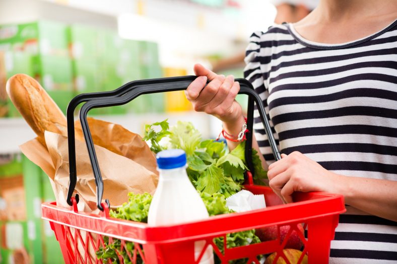 28 Tips to Save Money on Groceries in 2021